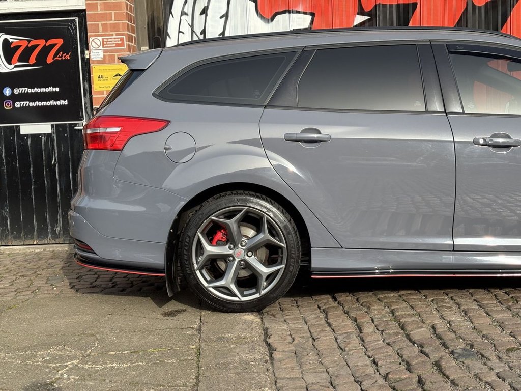 Used Ford Focus 2015 for sale - 77765649: Photo 11