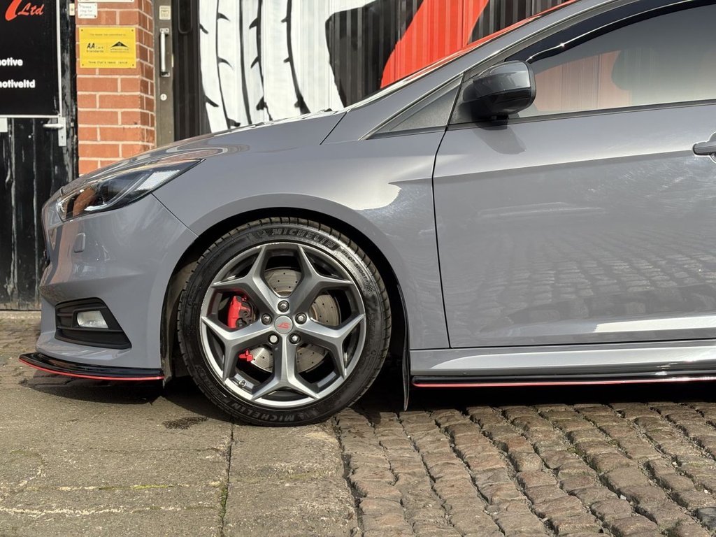 Used Ford Focus 2015 for sale - 77765649: Photo 17