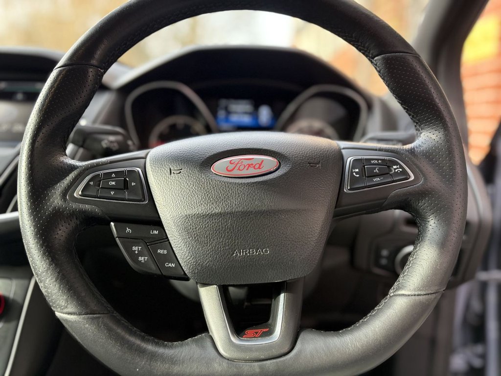 Used Ford Focus 2015 for sale - 77765649: Photo 26