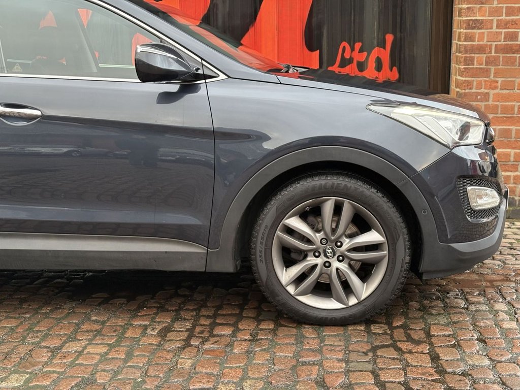 Used Hyundai Santa Fe 2013 for sale - 77356701: Photo 15