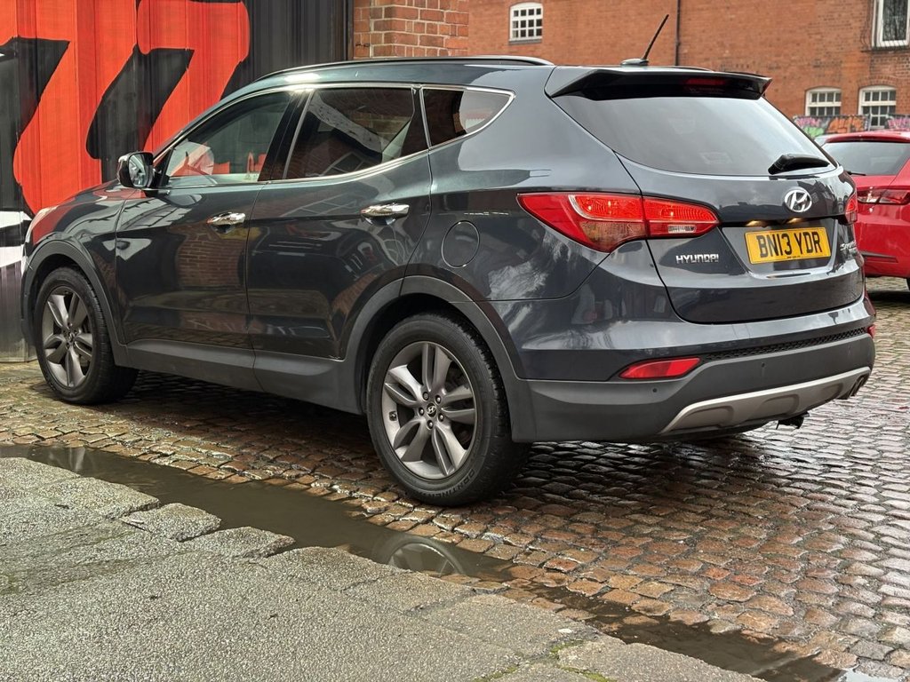 Used Hyundai Santa Fe 2013 for sale - 77356701: Photo 16
