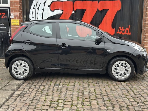 Used Toyota AYGO 2022 for sale - 76280243: Photo 2