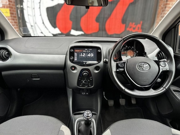 Used Toyota AYGO 2022 for sale - 76280243: Photo 4