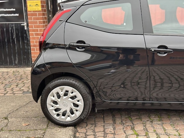 Used Toyota AYGO 2022 for sale - 76280243: Photo 9
