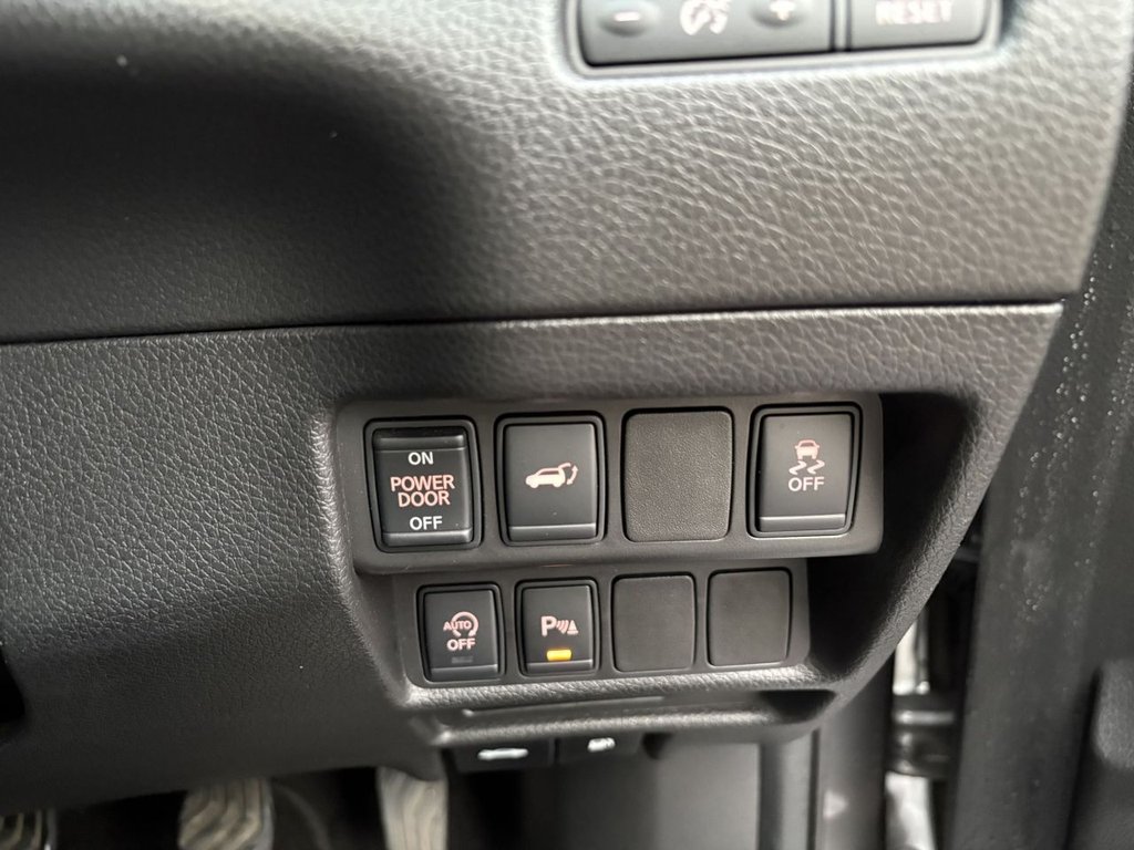 Used Nissan X-Trail 2015 for sale - 76559385: Photo 33