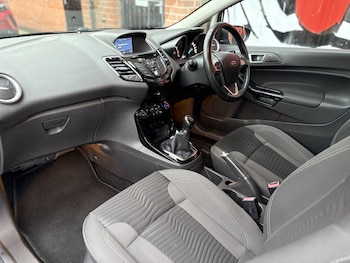 Used Ford Fiesta 2016 for sale - 76867808: Photo