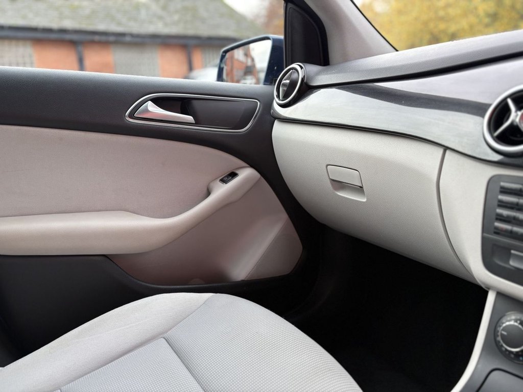 Used Mercedes-Benz B Class 2012 for sale - 76496469: Photo 31