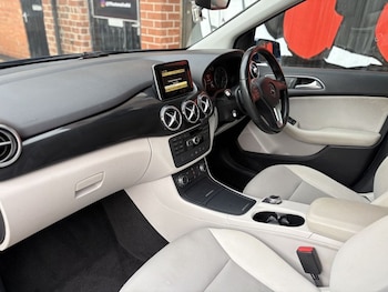 Used Mercedes-Benz B Class 2012 for sale - 76496469: Photo