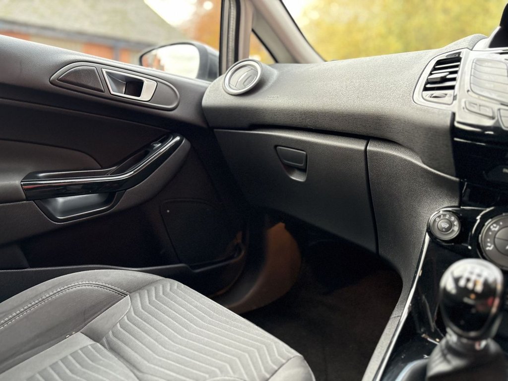 Used Ford Fiesta 2017 for sale - 76454547: Photo 31