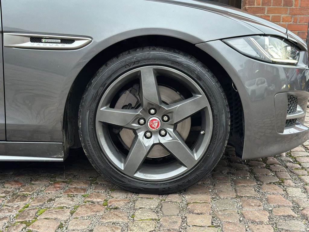 Used Jaguar XE 2018 for sale - 76453925: Photo 15