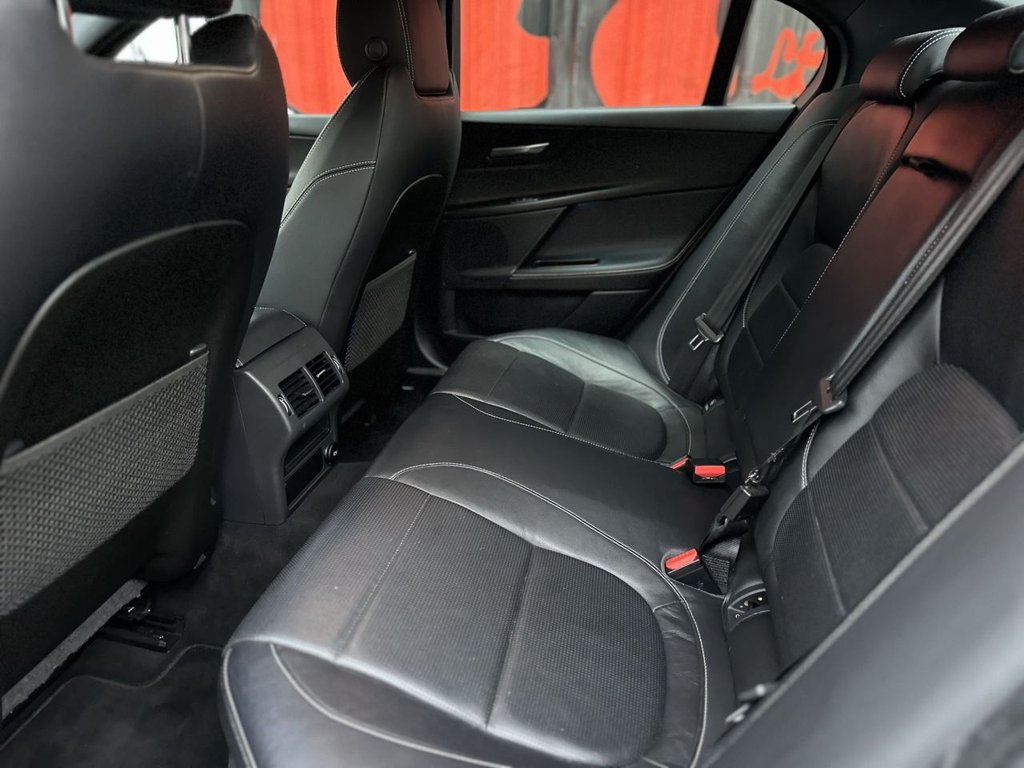 Used Jaguar XE 2018 for sale - 76453925: Photo 23