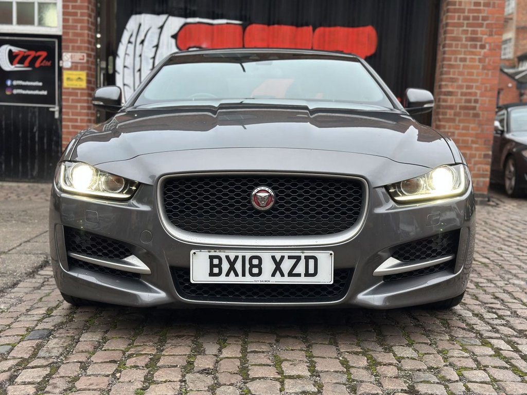 Used Jaguar XE 2018 for sale - 76453925: Photo 3