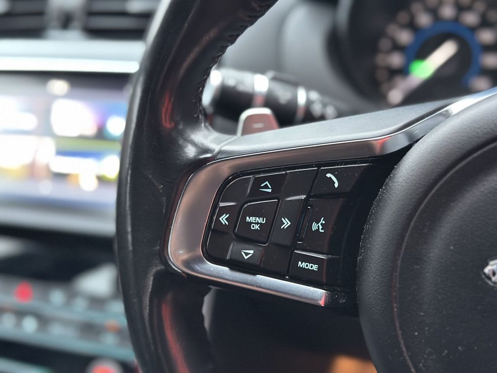 Used Jaguar XE 2018 for sale - 76453925: Photo 31