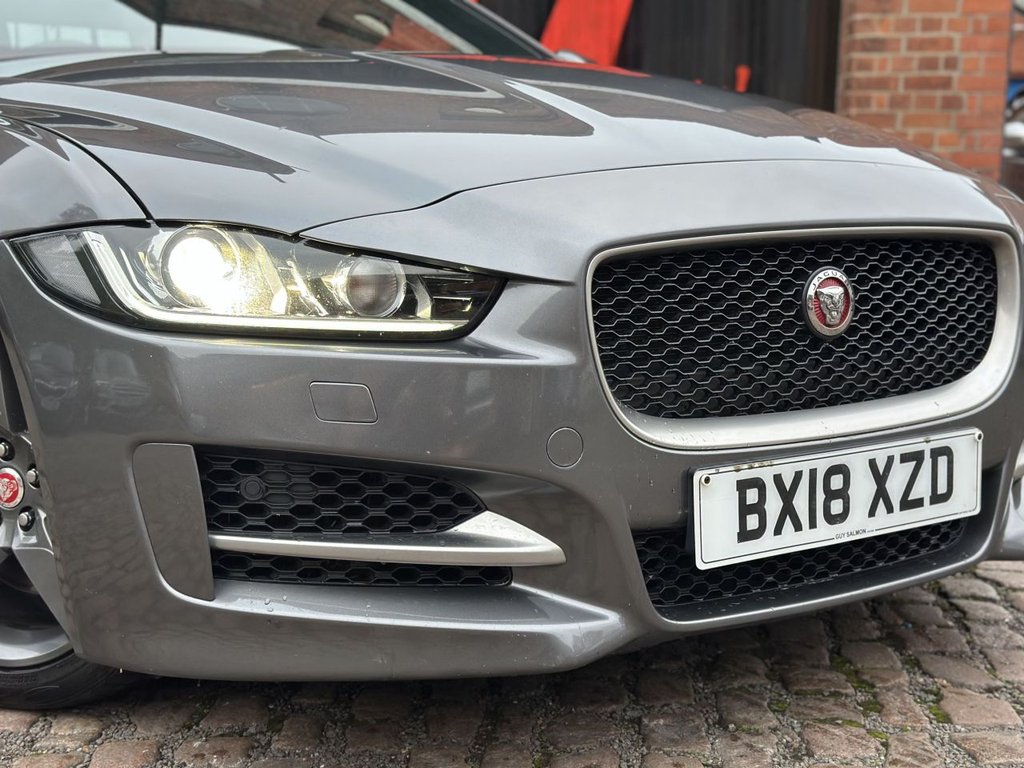 Used Jaguar XE 2018 for sale - 76453925: Photo 9