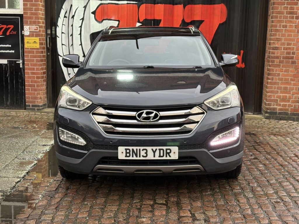 Used Hyundai Santa Fe 2013 for sale - 77302507: Photo 3
