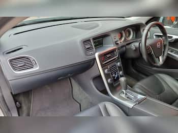 Used Volvo V60 2012 for sale - 79642659: Photo
