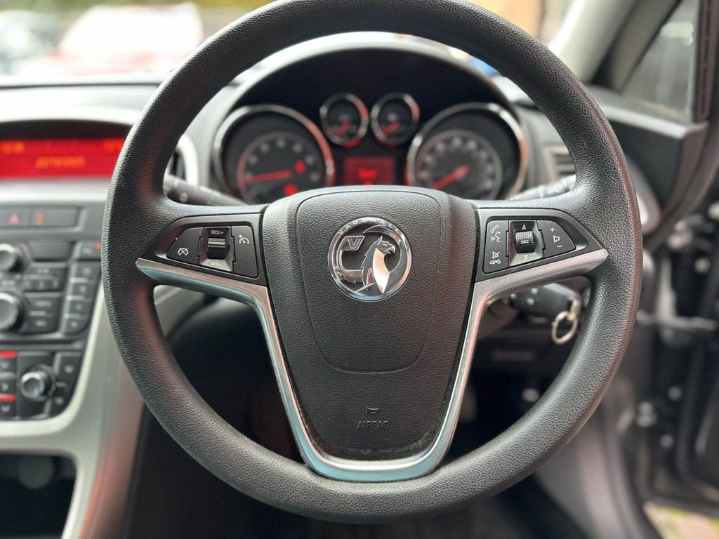 Used Vauxhall Astra 2011 for sale - 76345830: Photo 23