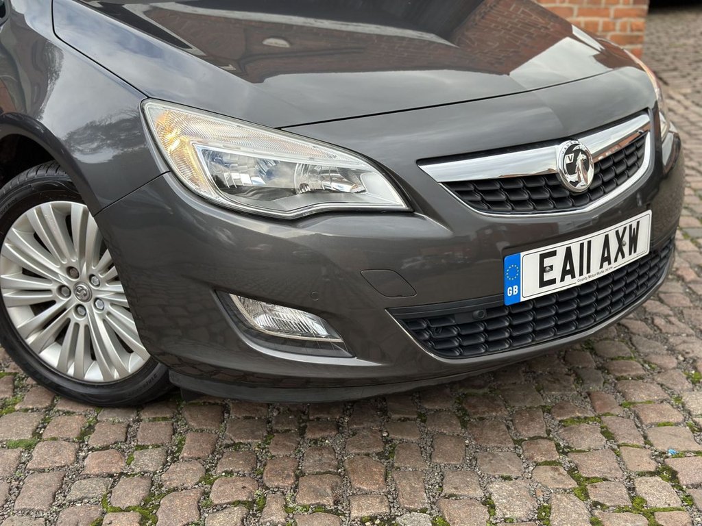 Used Vauxhall Astra 2011 for sale - 76345830: Photo 7