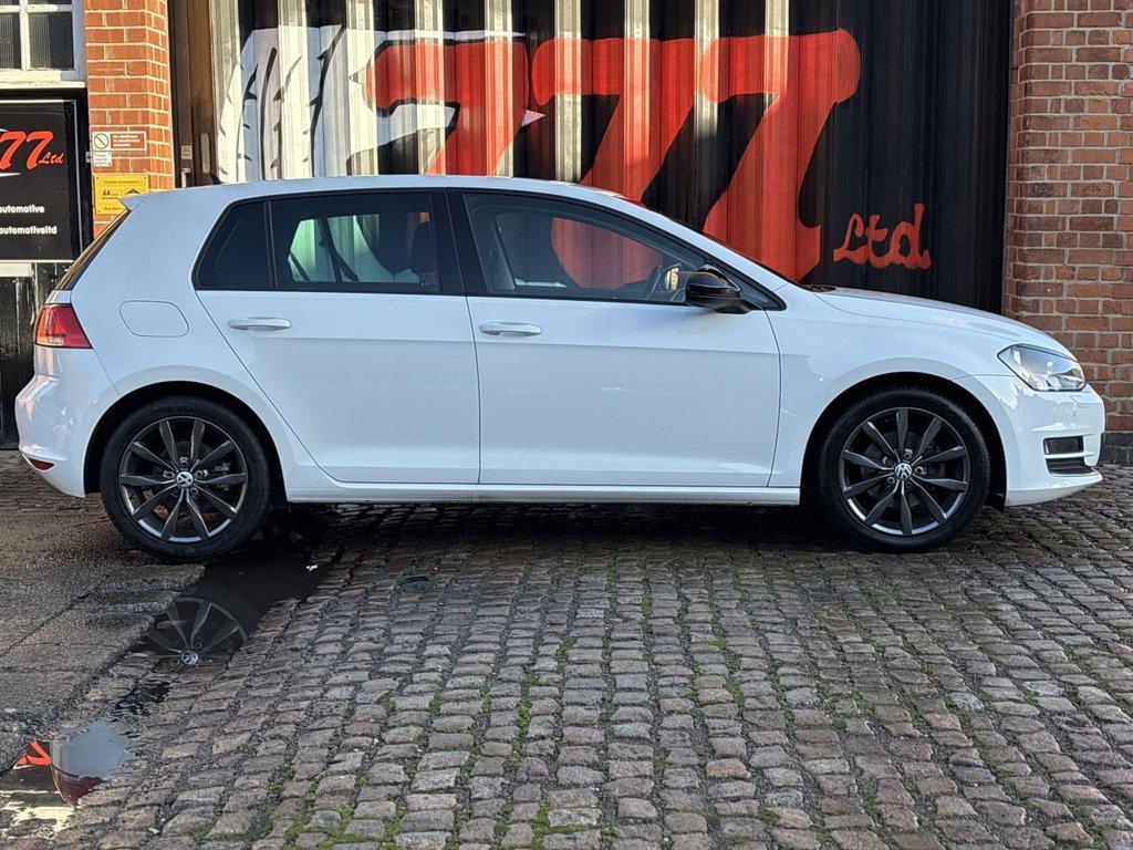 Used Volkswagen Golf 2015 for sale - 76783929: Photo 2