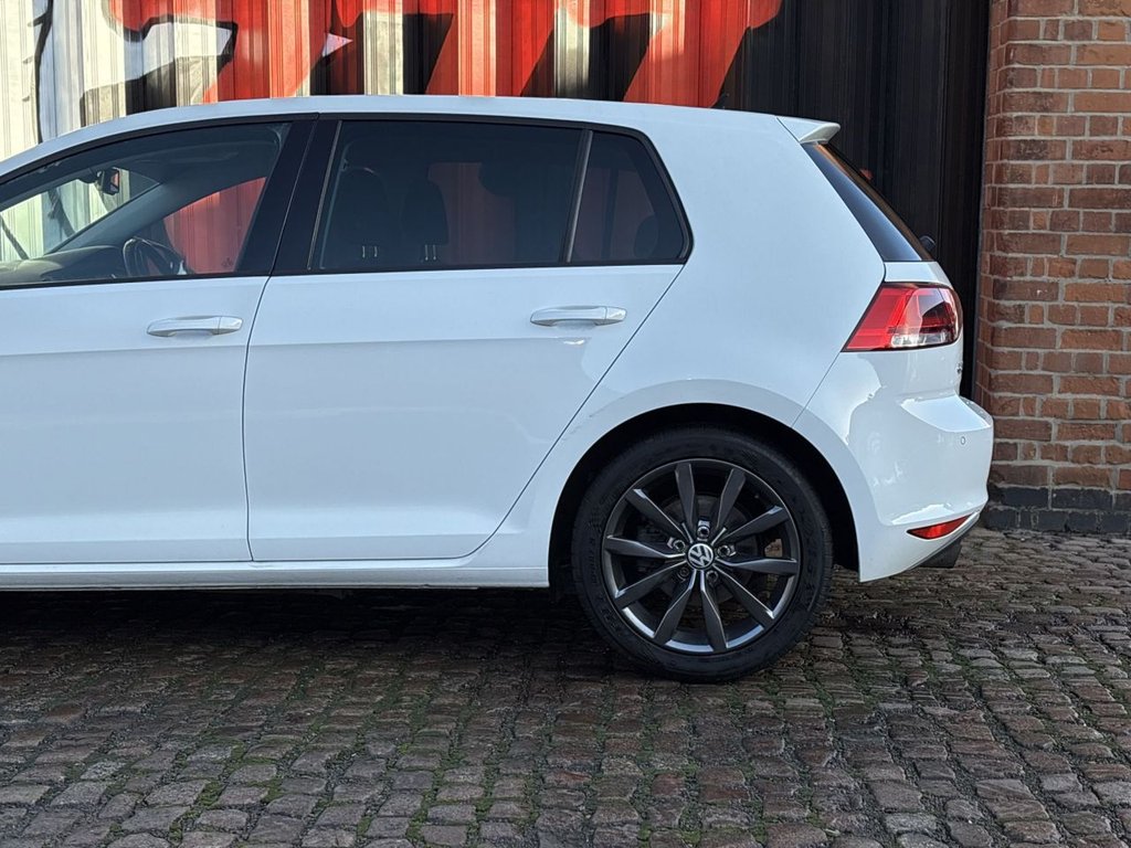 Used Volkswagen Golf 2015 for sale - 76783929: Photo 22