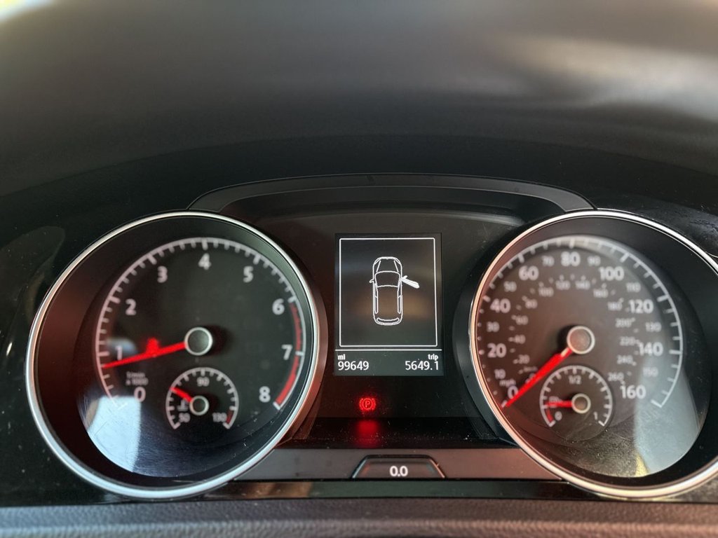 Used Volkswagen Golf 2015 for sale - 76783929: Photo 24