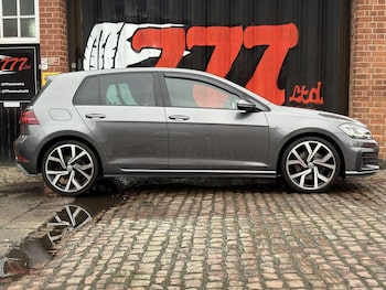 Used Volkswagen Golf 2017 for sale - 77276087: Photo