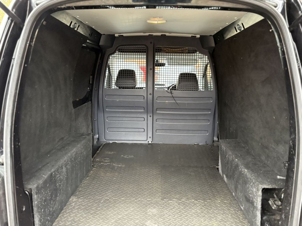 Used Volkswagen Caddy 2016 for sale - 76768582: Photo 5