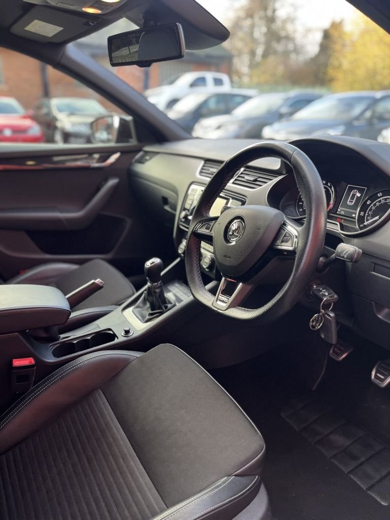 Used Skoda Octavia 2015 for sale - 76632416: Photo 8