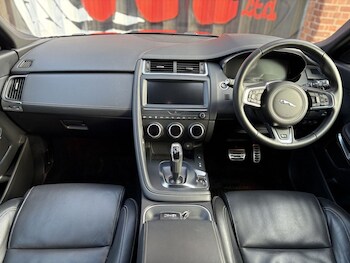 Used Jaguar E-Pace 2018 for sale - 77356588: Photo