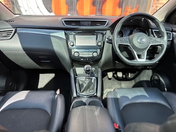 Used Nissan Qashqai 2017 for sale - 75087473: Photo