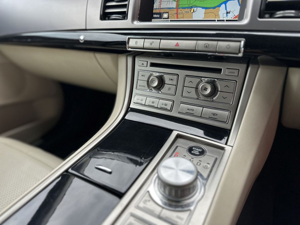 Used Jaguar XF 2011 for sale - 76080784: Photo 27