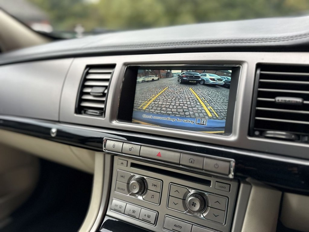 Used Jaguar XF 2011 for sale - 76080784: Photo 31