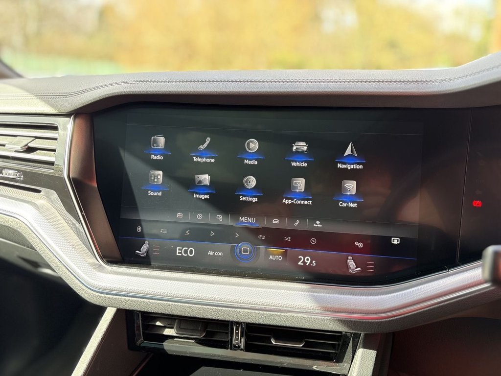 Used Volkswagen Touareg 2019 for sale - 77890994: Photo 30