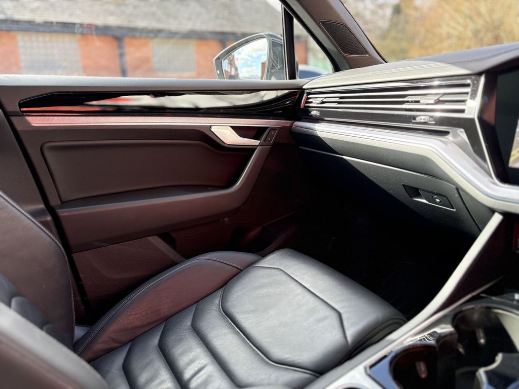 Used Volkswagen Touareg 2019 for sale - 77890994: Photo 36