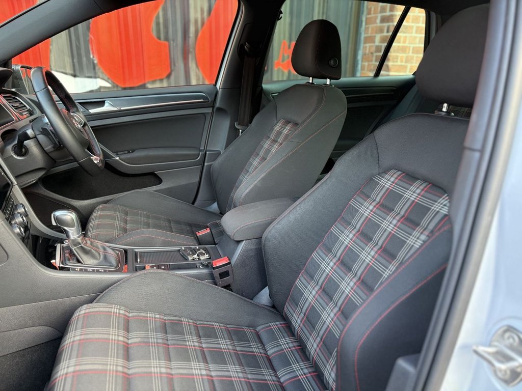 Used Volkswagen Golf 2018 for sale - 77356646: Photo 24