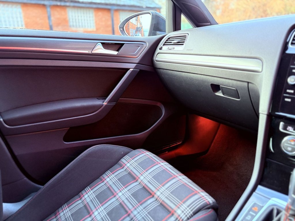 Used Volkswagen Golf 2018 for sale - 77356646: Photo 30