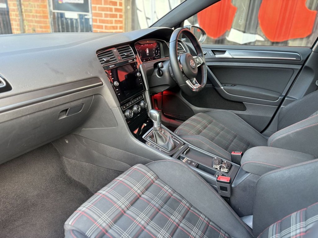 Used Volkswagen Golf 2018 for sale - 77356646: Photo 4