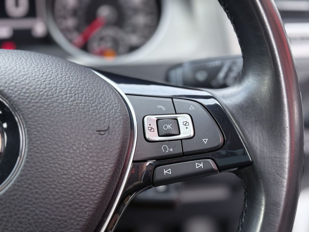 Used Volkswagen Golf 2013 for sale - 77236489: Photo 32