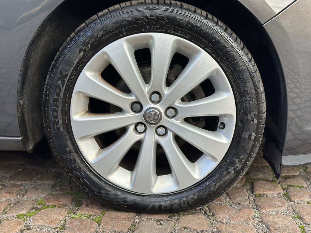 Used Vauxhall Astra 2012 for sale - 76345653: Photo 11