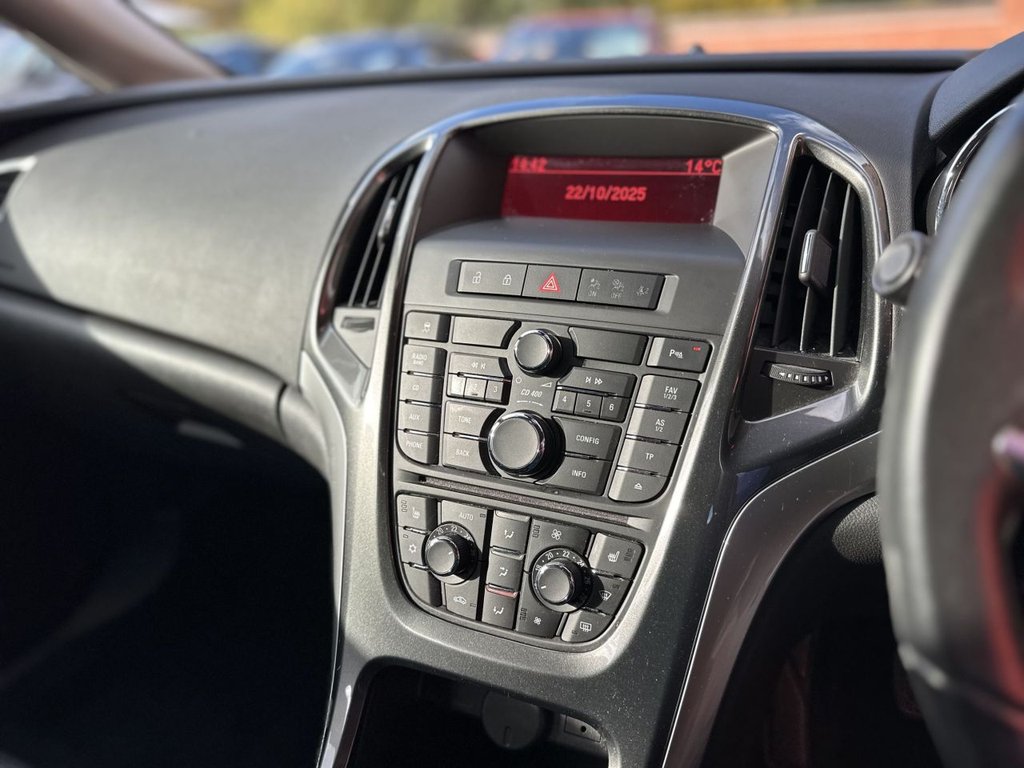 Used Vauxhall Astra 2012 for sale - 76345653: Photo 29