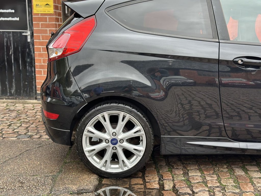 Used Ford Fiesta 2015 for sale - 76323635: Photo 10