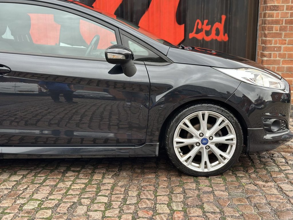 Used Ford Fiesta 2015 for sale - 76323635: Photo 12