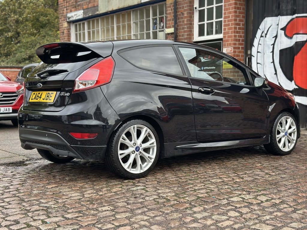 Used Ford Fiesta 2015 for sale - 76323635: Photo 15