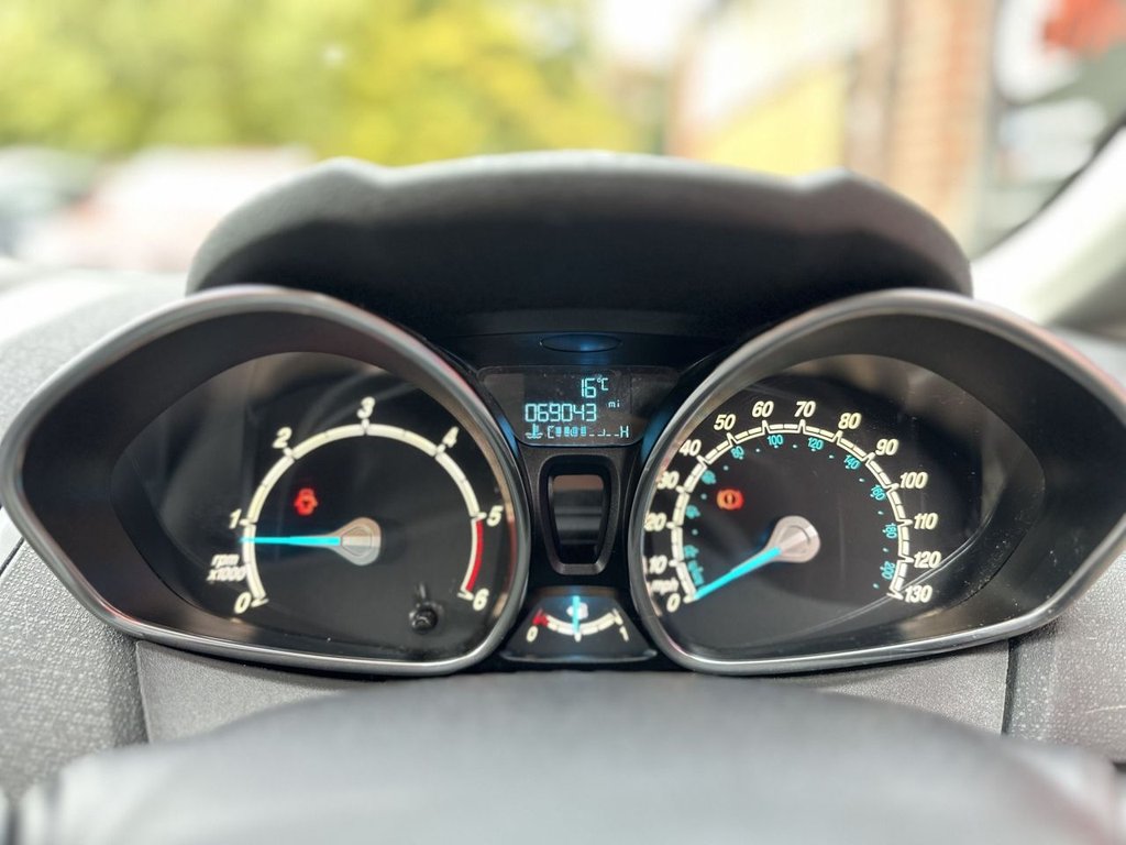 Used Ford Fiesta 2015 for sale - 76323635: Photo 26