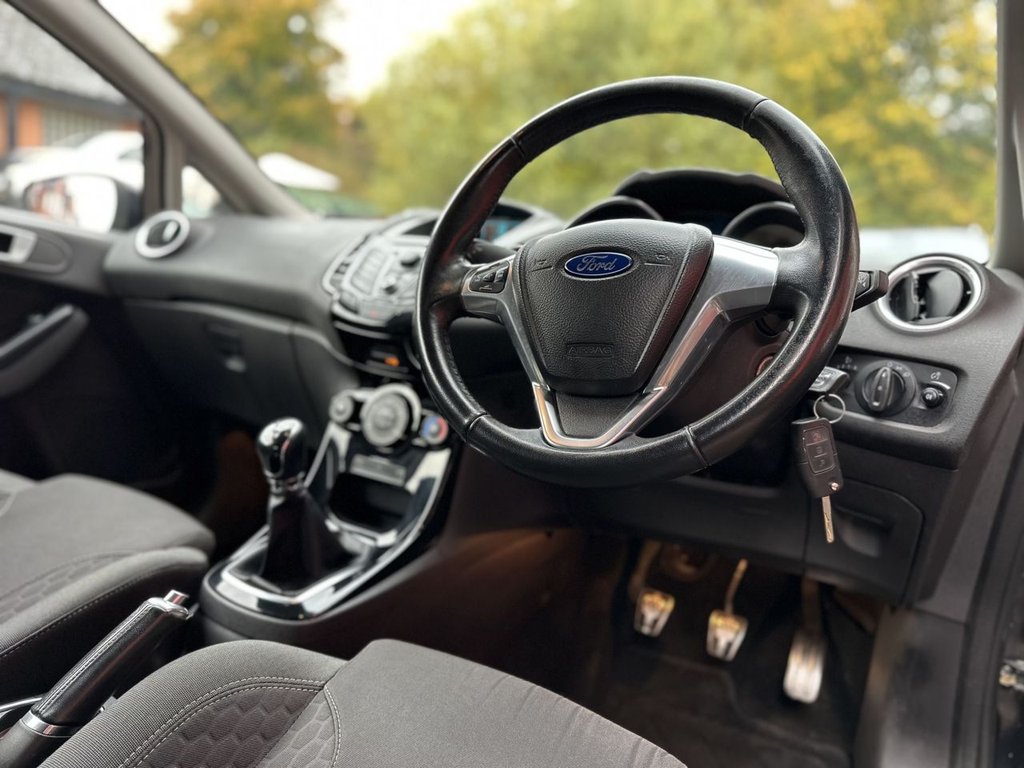Used Ford Fiesta 2015 for sale - 76323635: Photo 27
