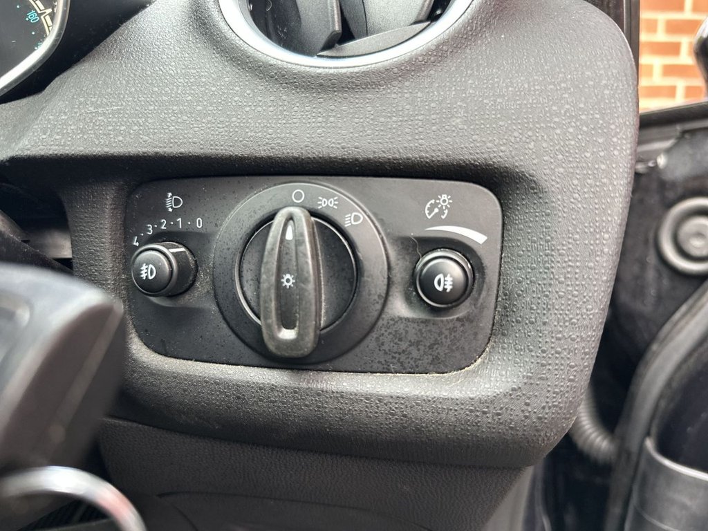 Used Ford Fiesta 2015 for sale - 76323635: Photo 28