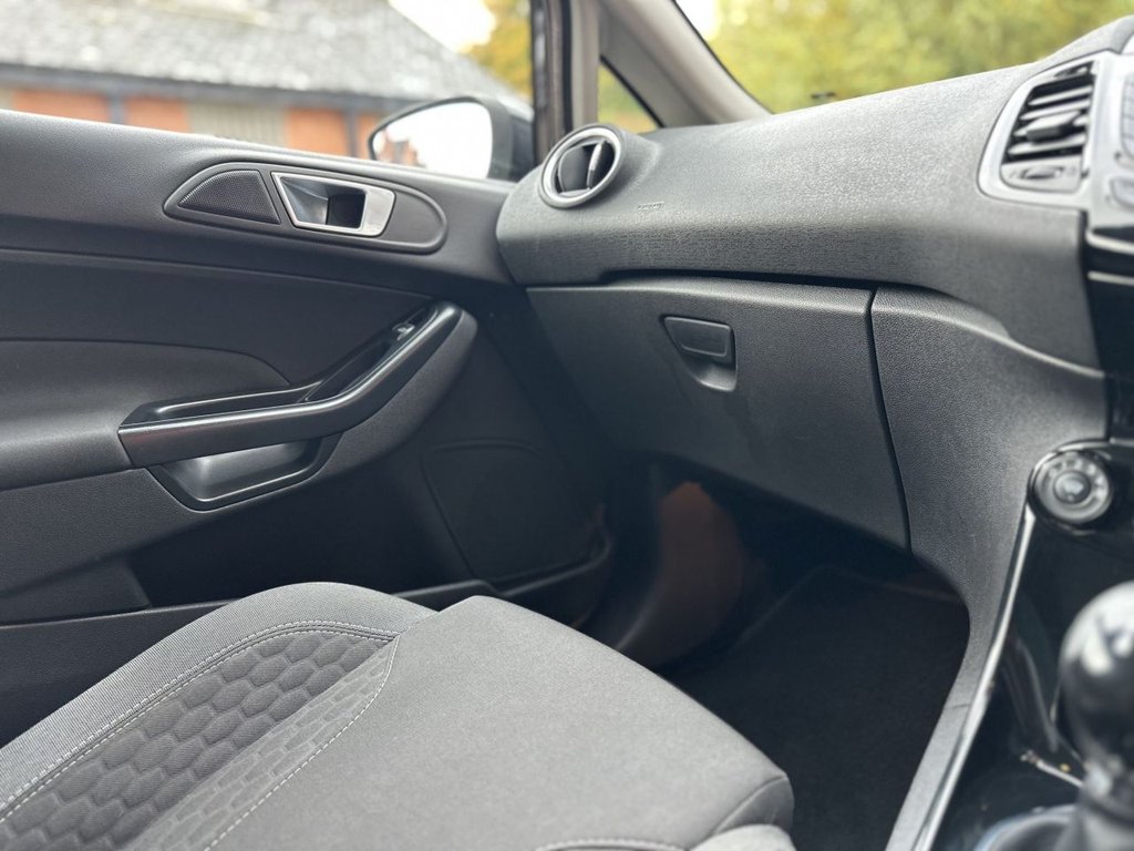 Used Ford Fiesta 2015 for sale - 76323635: Photo 29