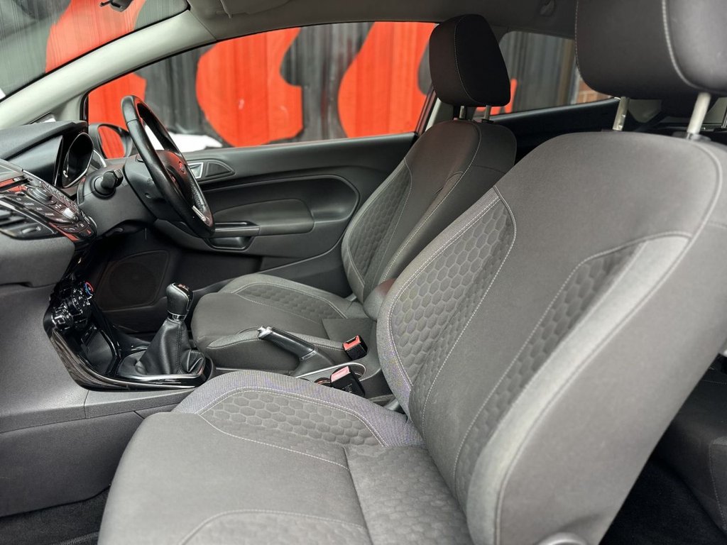 Used Ford Fiesta 2015 for sale - 76323635: Photo 5