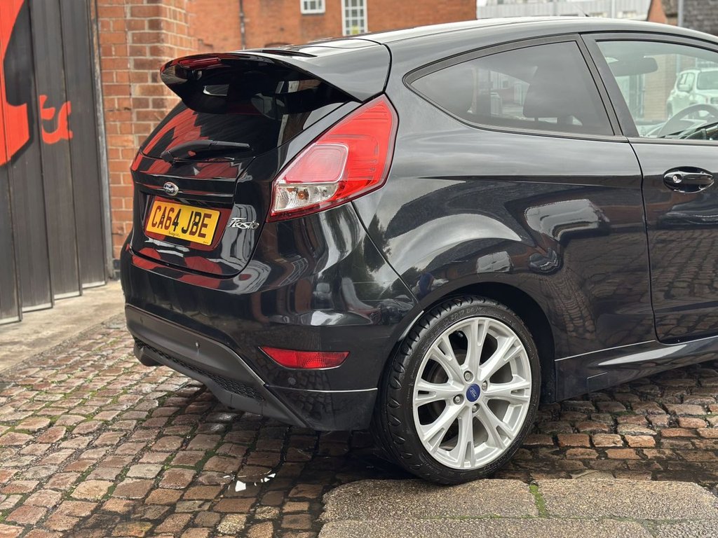 Used Ford Fiesta 2015 for sale - 76323635: Photo 8