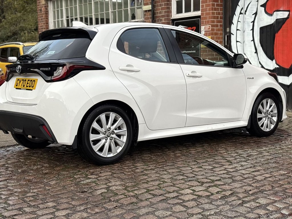 Used Toyota Yaris 2020 for sale - 76430168: Photo 20